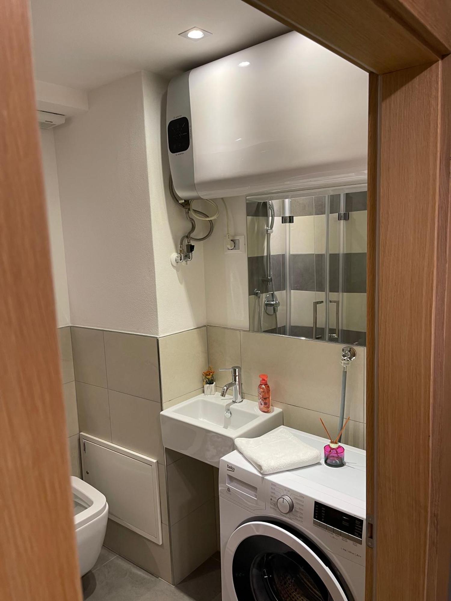 Mansarda Ciliegio Cavalese Apartment Bagian luar foto