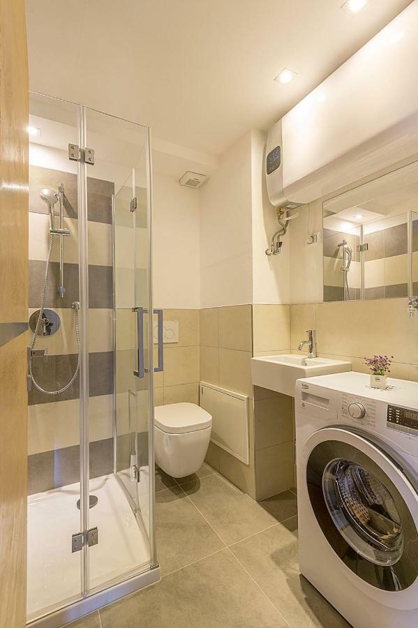 Mansarda Ciliegio Cavalese Apartment Bagian luar foto